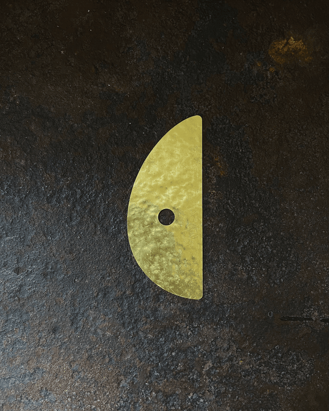 Large Throwing Rib